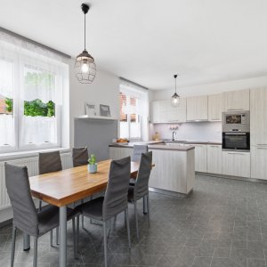 Samostatně stojící RD 4+1 s pozemkem 1 813 m²
