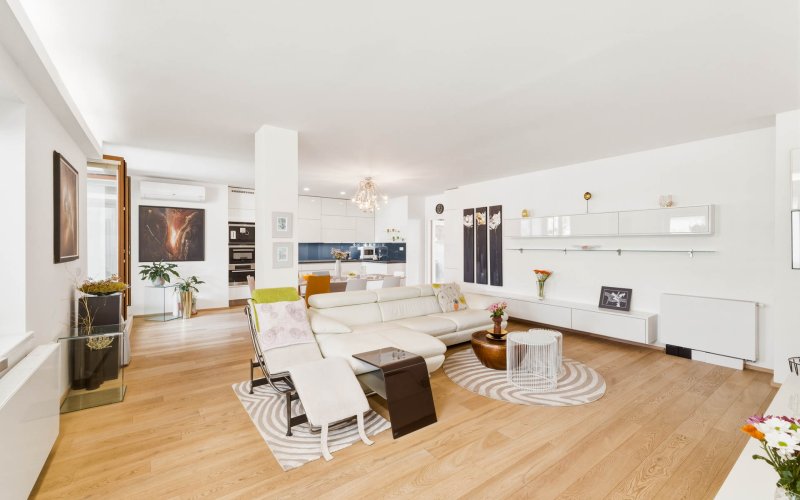 REZIDENCE VACHOVA | 4+kk, 150 m² v srdci Brna | zimní zahrada | terasa 38 m²